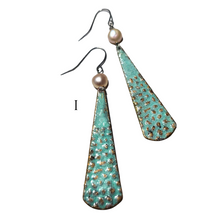 Cargar imagen en el visor de la galería, $15 PATINA  & Pearls FIREFLIES