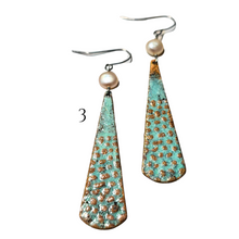 Cargar imagen en el visor de la galería, $15 PATINA  & Pearls FIREFLIES