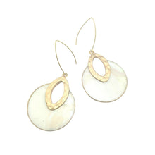 Load image into Gallery viewer, MOTHER OF PEARL EMPRESS