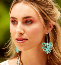 Load image into Gallery viewer, SHE'S GOT BIG PALMS